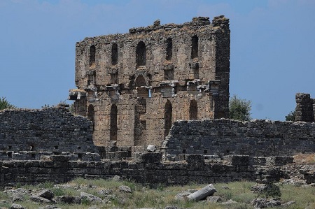 جاذبه های تاریخی ترکیه , شهر باستانی آسپندوس کجاست , تاریخچه شهر باستانی آسپندوس