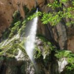 آبشار لرا؛ جواهری نهفته در دل کوهستان‌های زاگرس